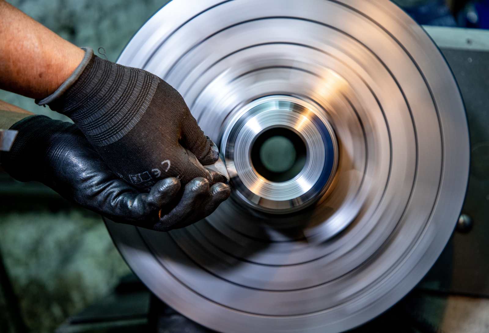 railway-wheel-machining Precision machining of a railway wheel