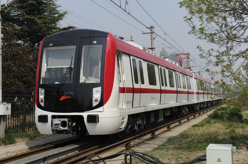 The Model of Wheels Suitable for The Subway